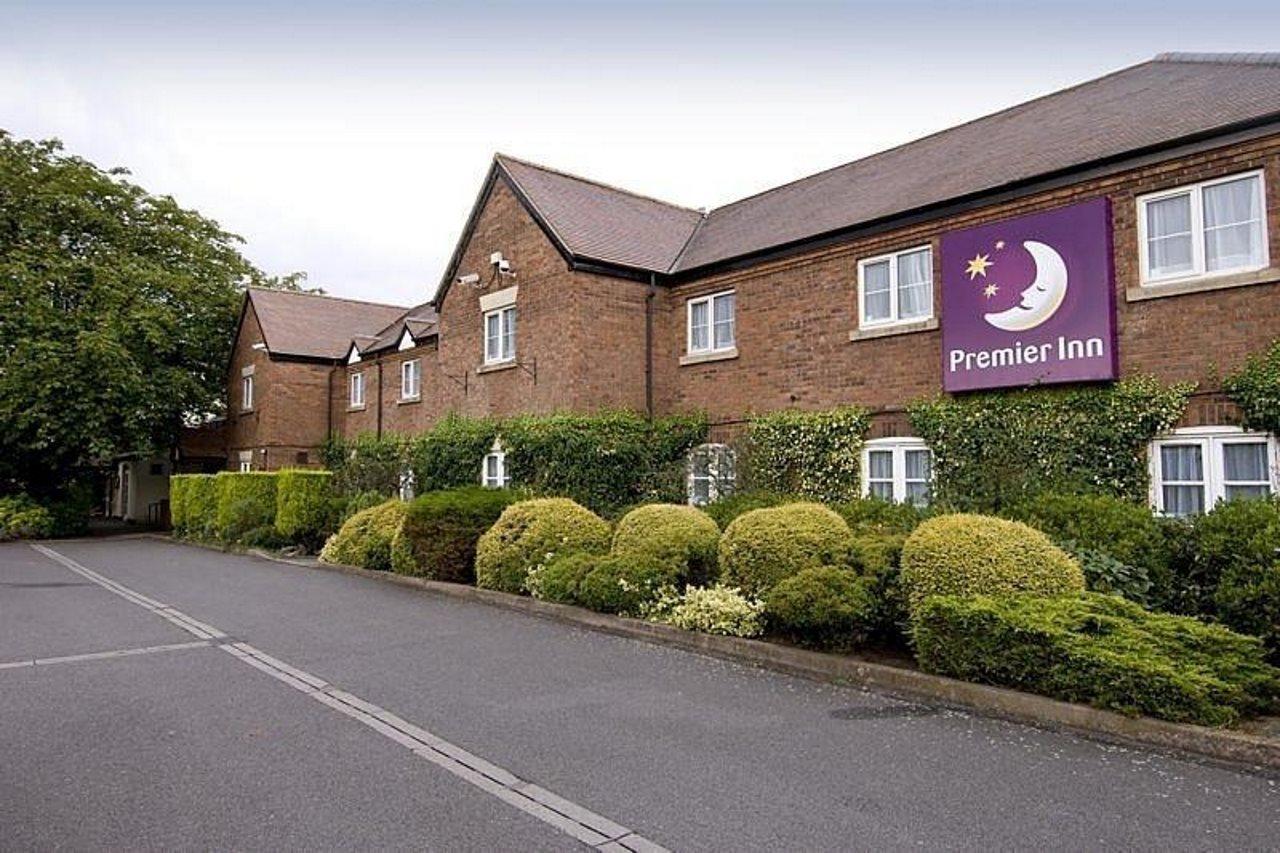 Premier Inn Lichfield North East Buitenkant foto